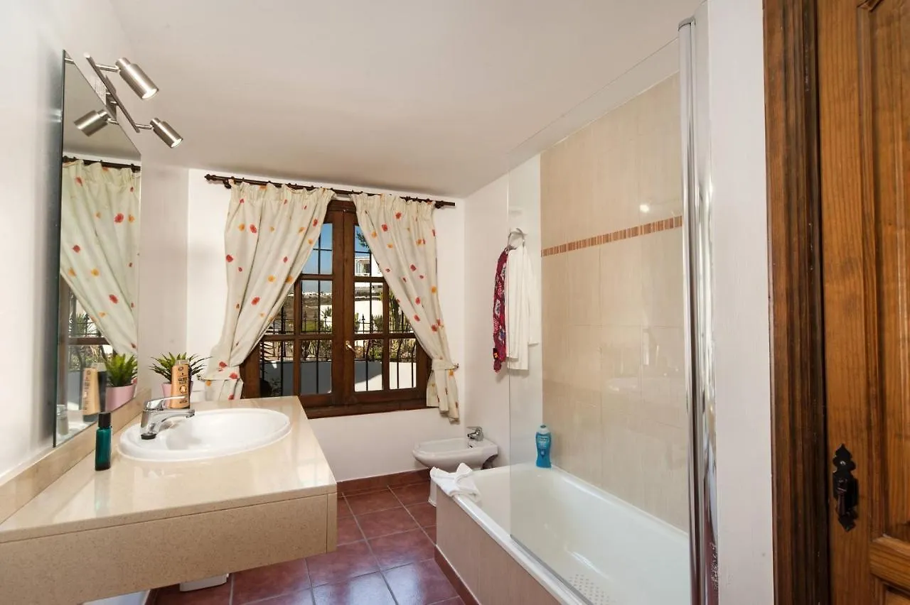 Villa Nikki Puerto Del Carmen Puerto del Carmen