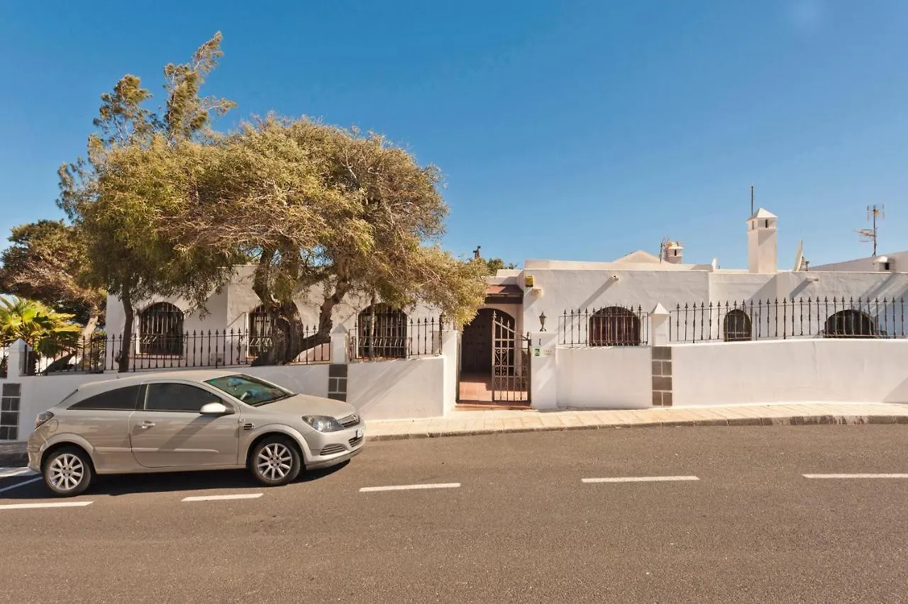 Villa Nikki Puerto Del Carmen Puerto del Carmen  Spanien